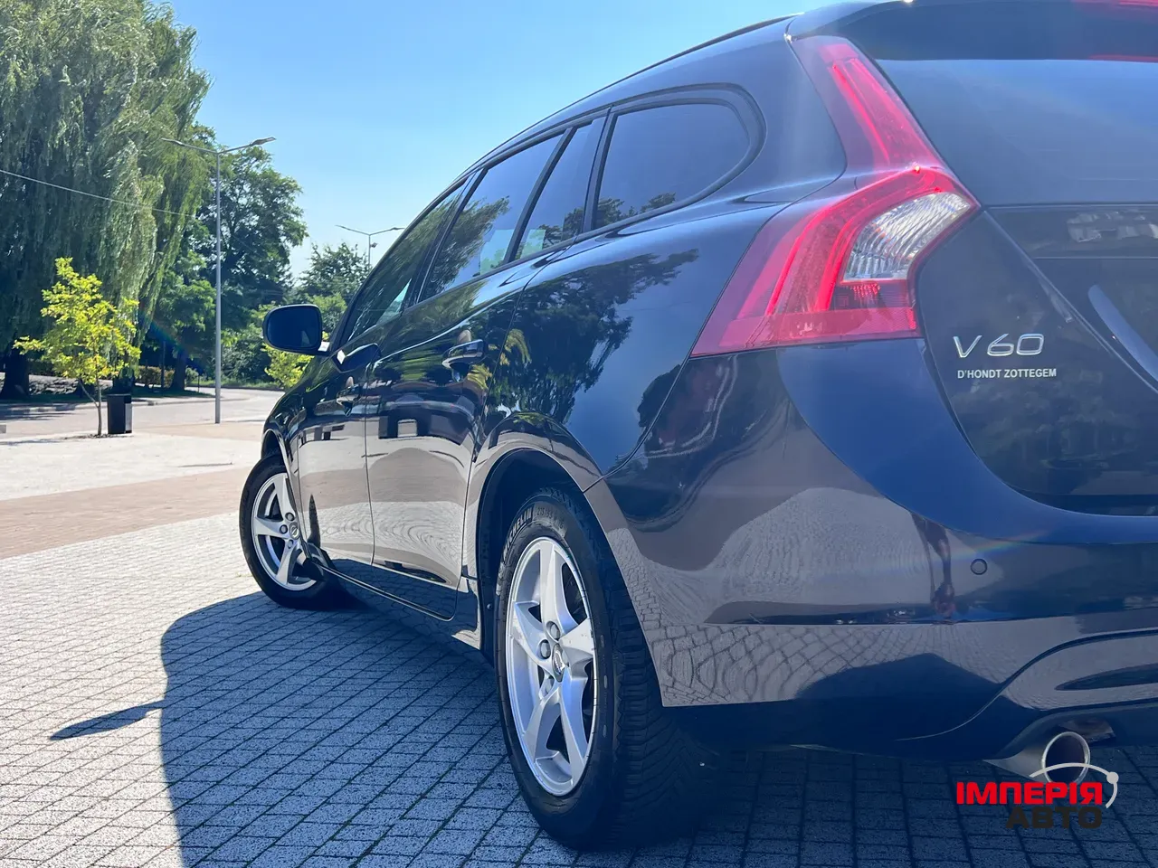 Volvo V60 - фото 9
