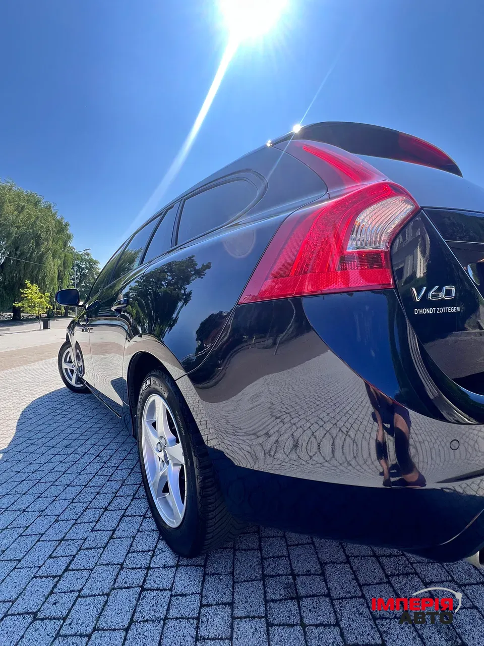 Volvo V60 - фото 10