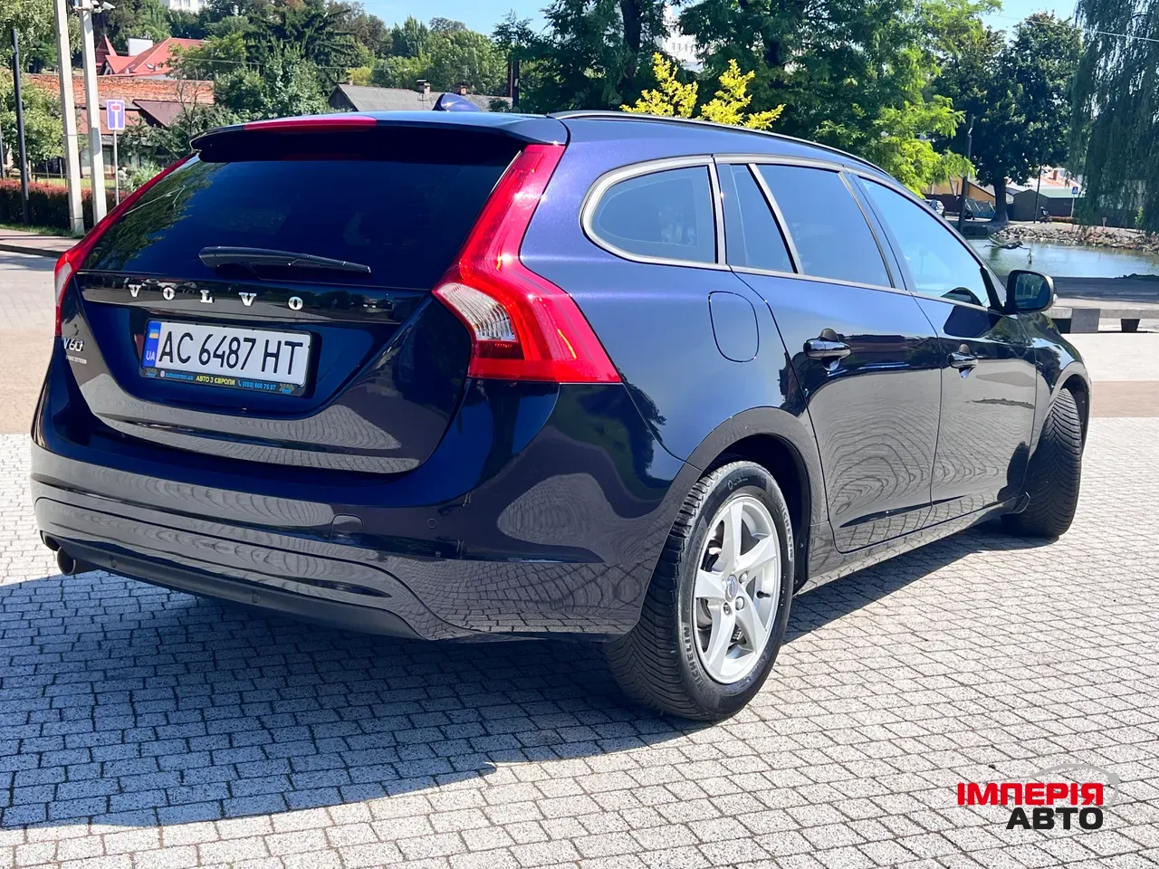 Volvo V60 - фото 16