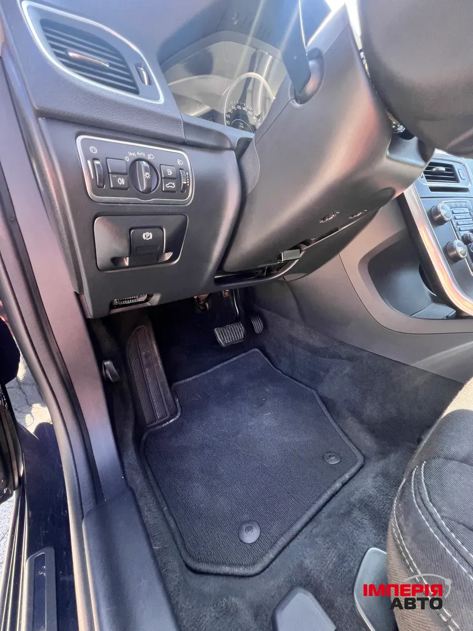 Volvo V60 - фото 39