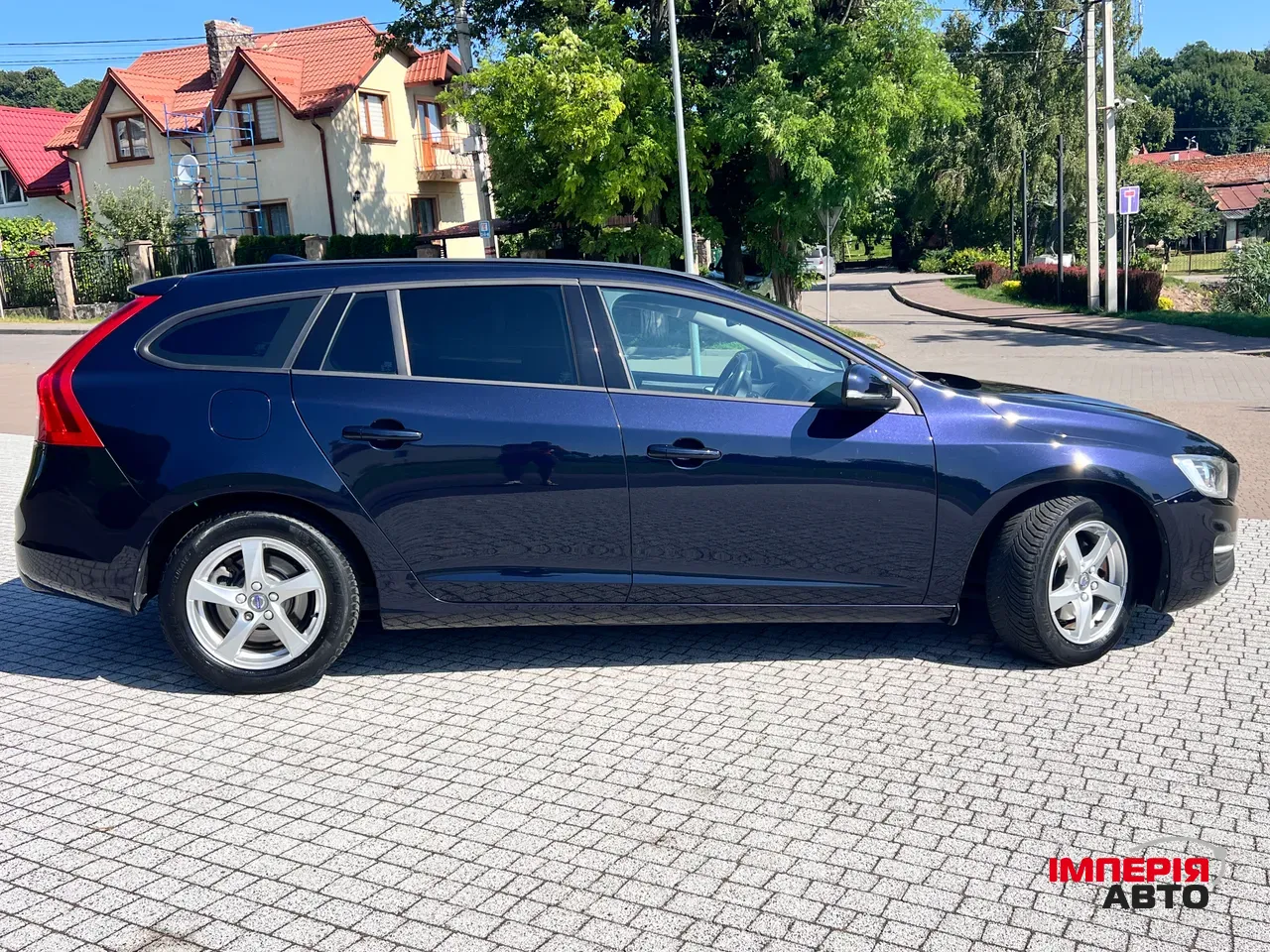 Volvo V60 - фото 20