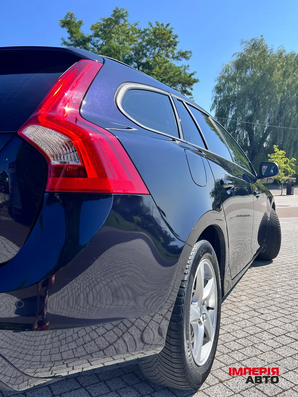 Volvo V60 - фото 18