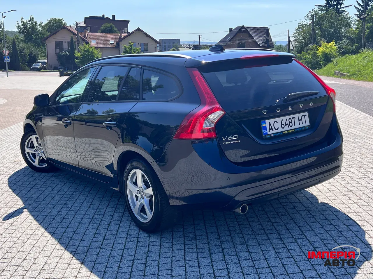 Volvo V60 - фото 12
