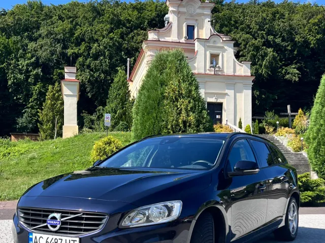 Volvo V60 - фото 2