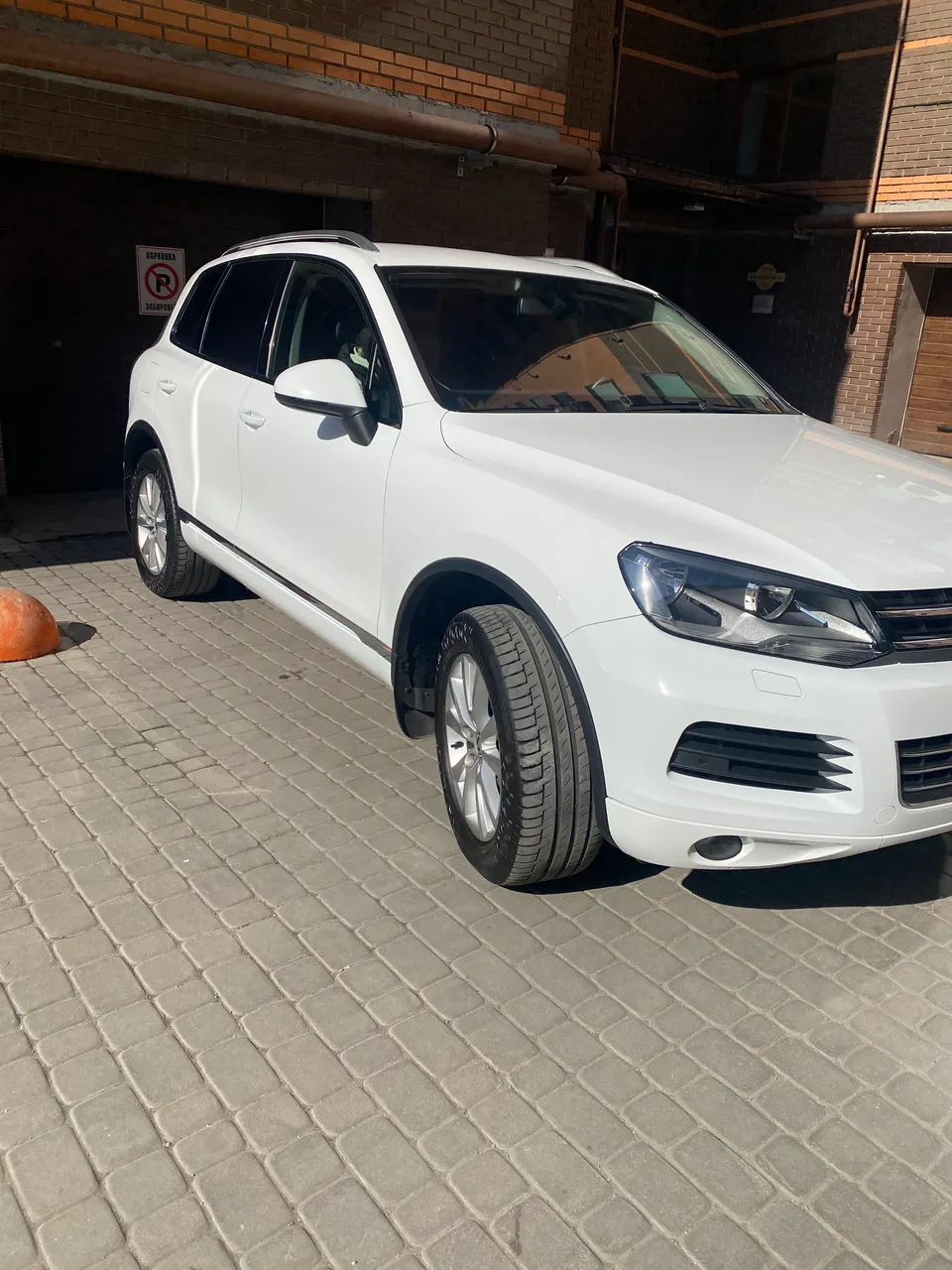 Volkswagen Touareg - фото 5