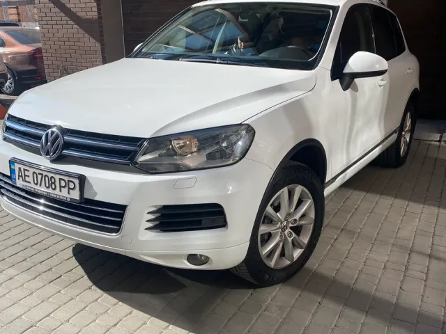 Volkswagen Touareg - фото 4