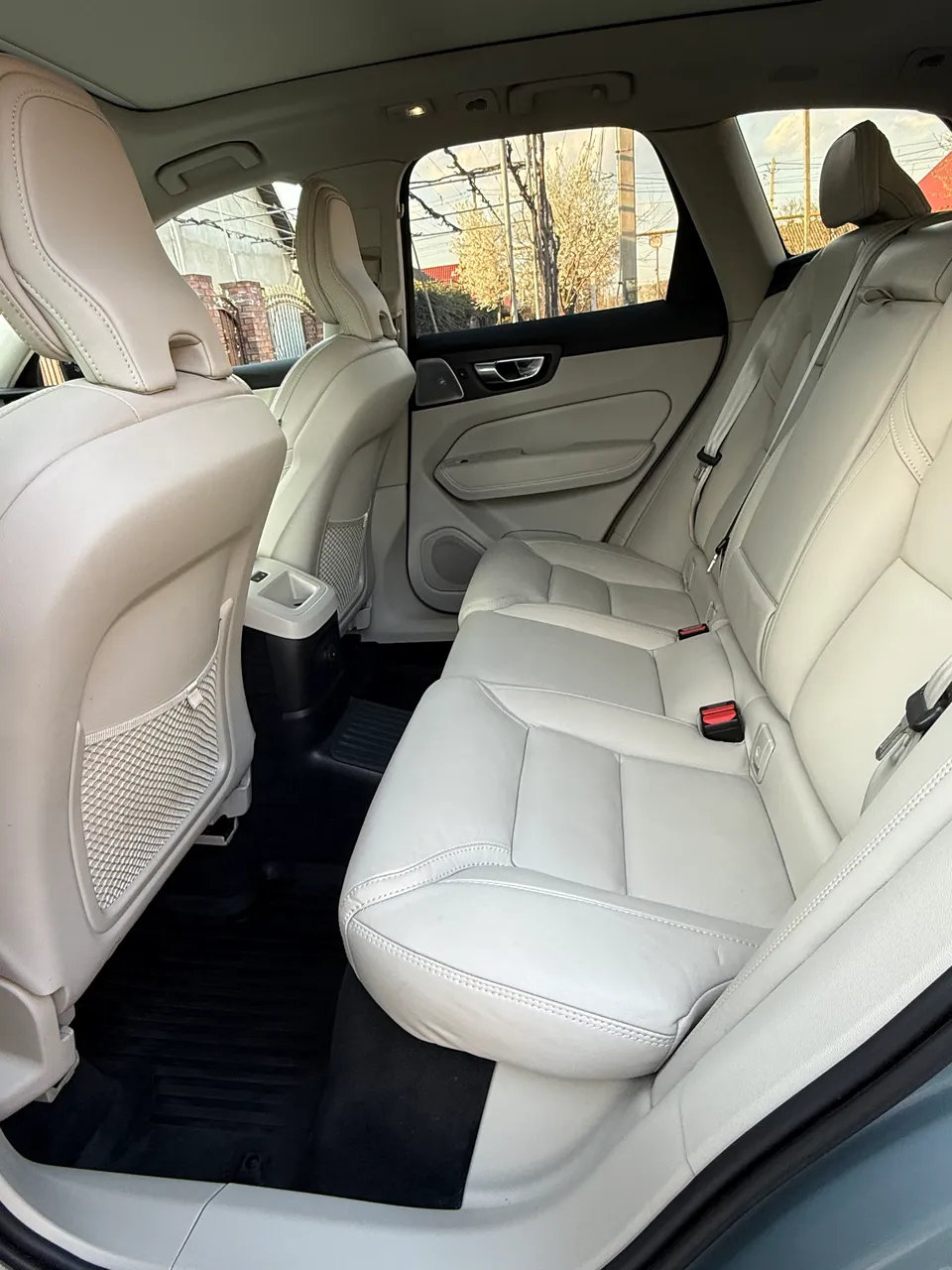 Volvo XC60 - фото 15