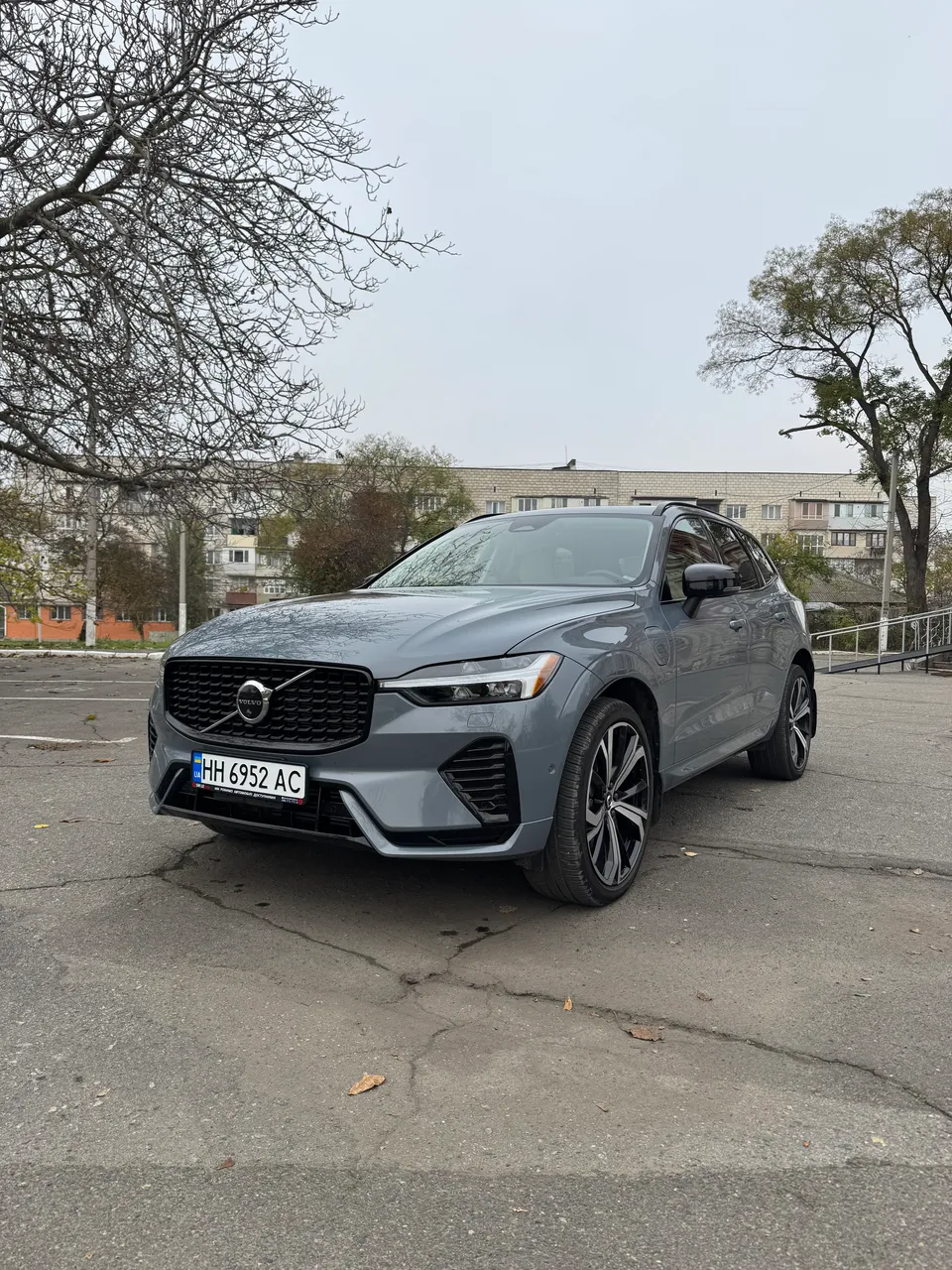 Volvo XC60 - фото 1
