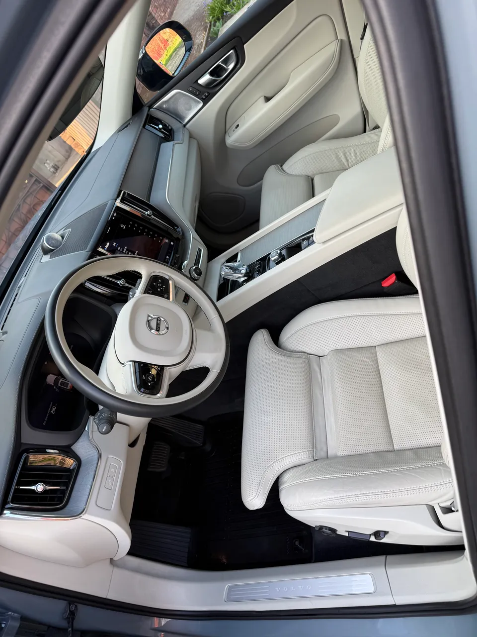Volvo XC60 - фото 14