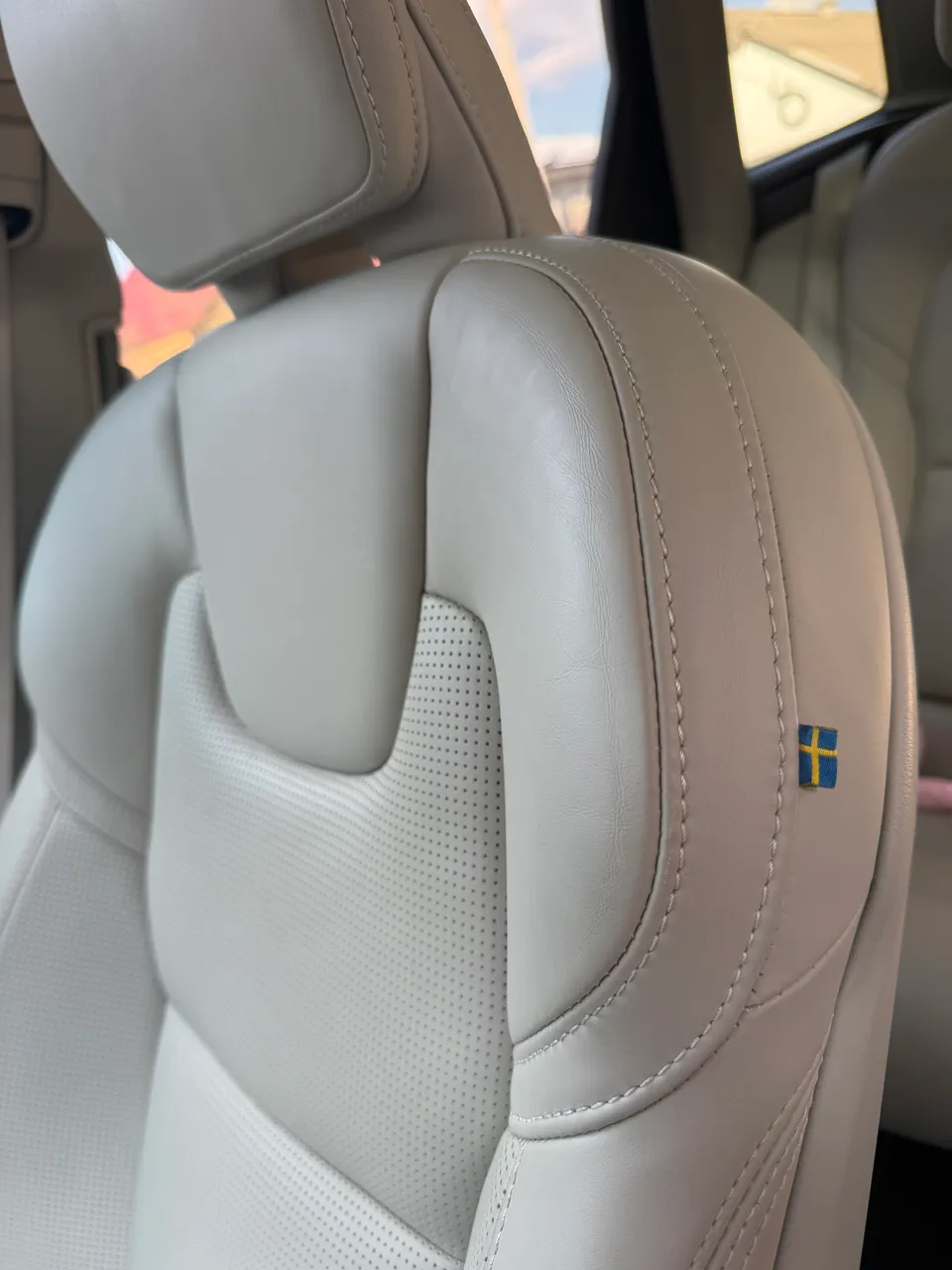 Volvo XC60 - фото 13