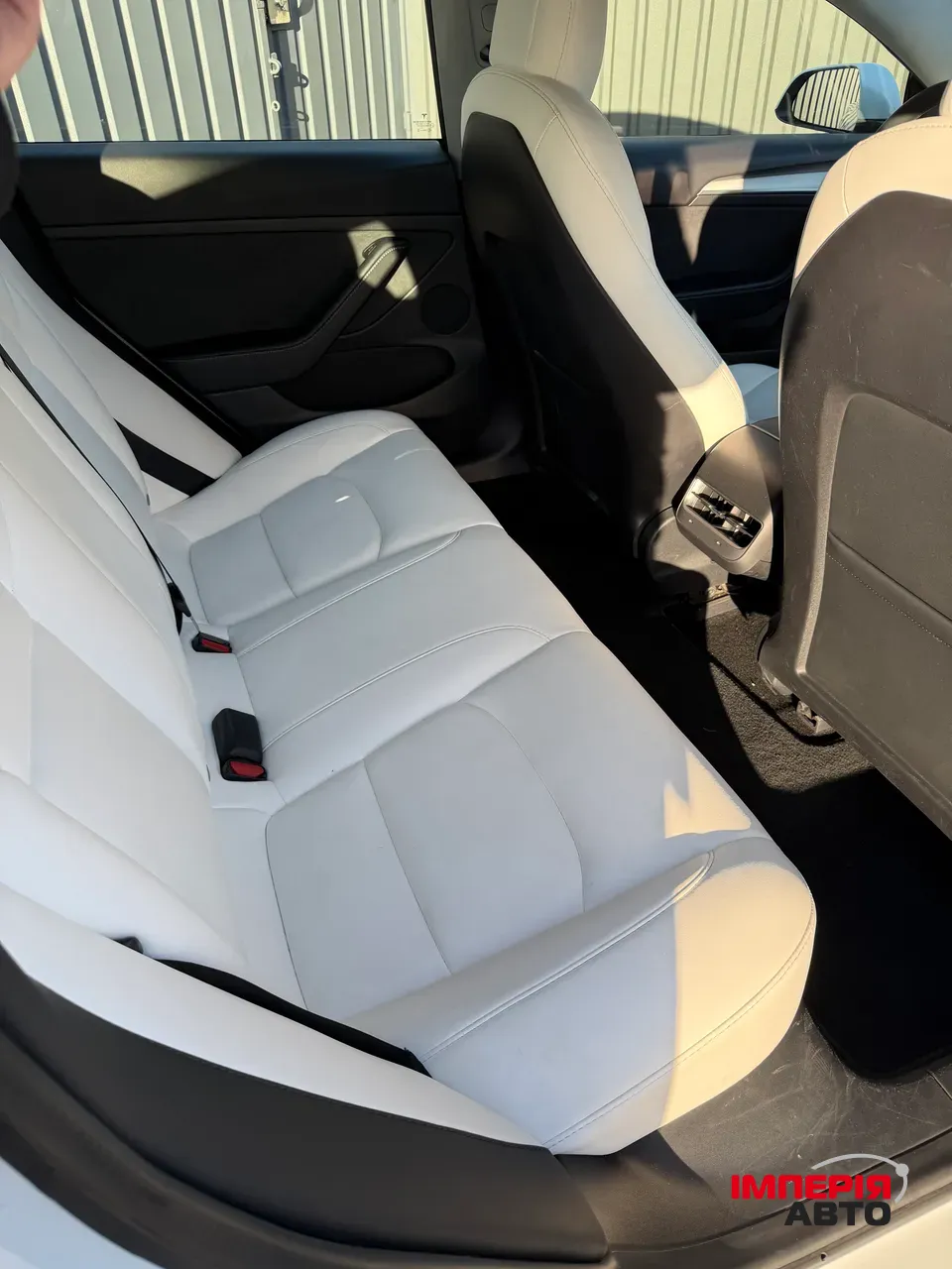 Tesla Model 3 - фото 14