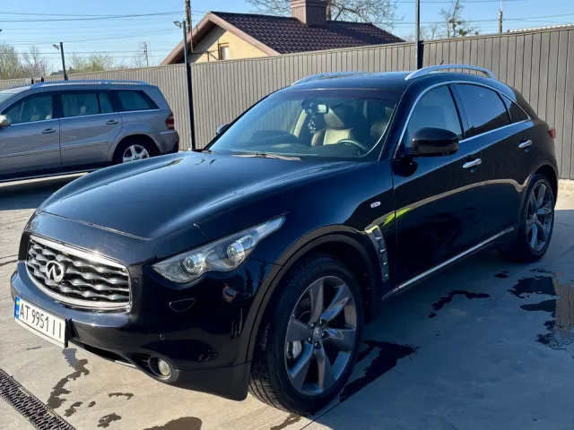 Infiniti FX - фото 2