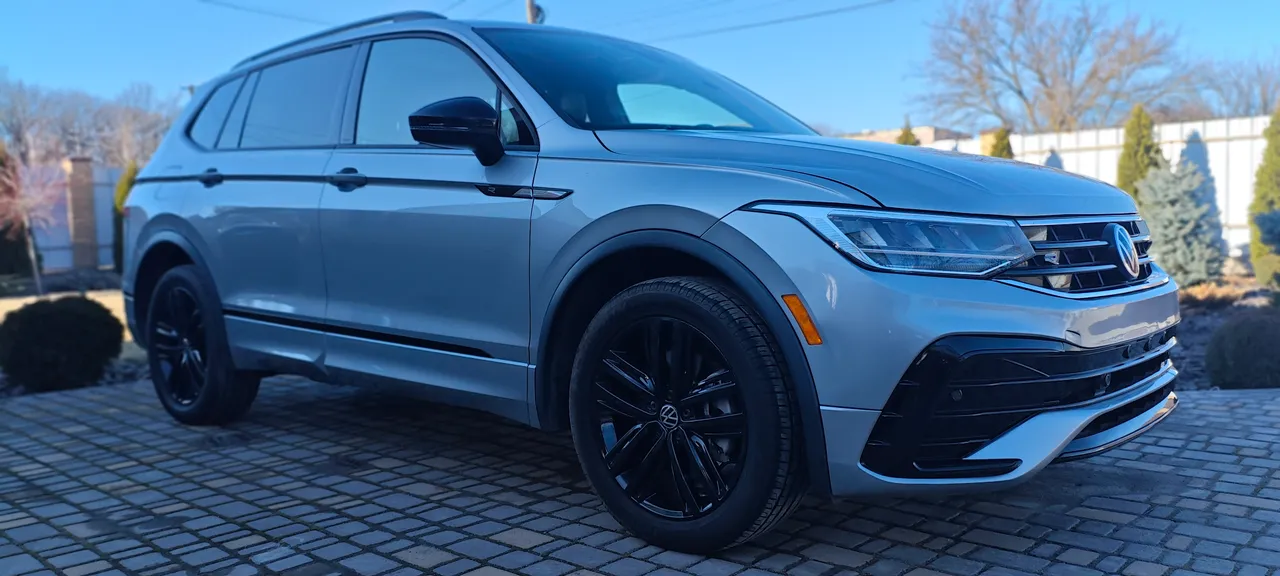 Volkswagen Tiguan - фото 24