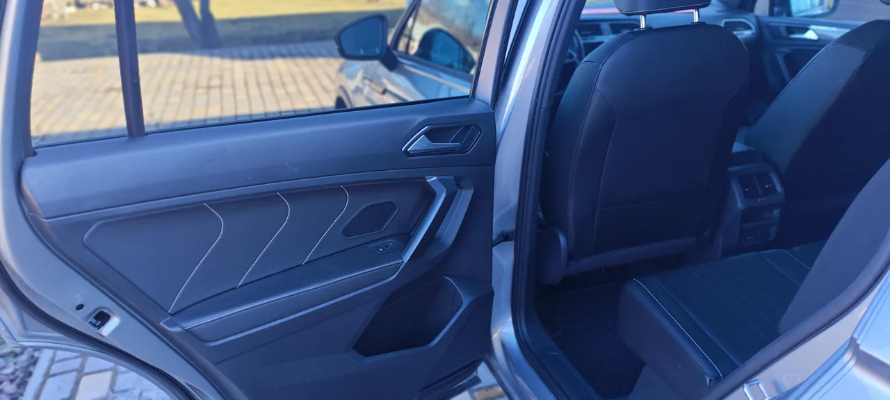 Volkswagen Tiguan - фото 33