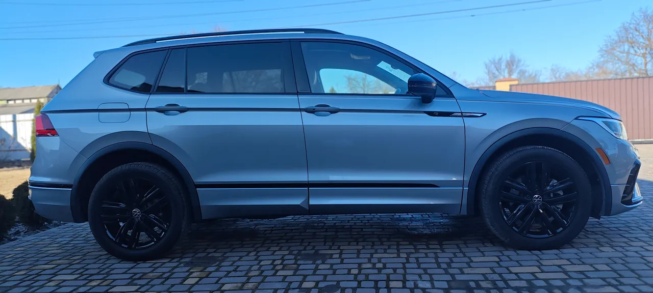 Volkswagen Tiguan - фото 5