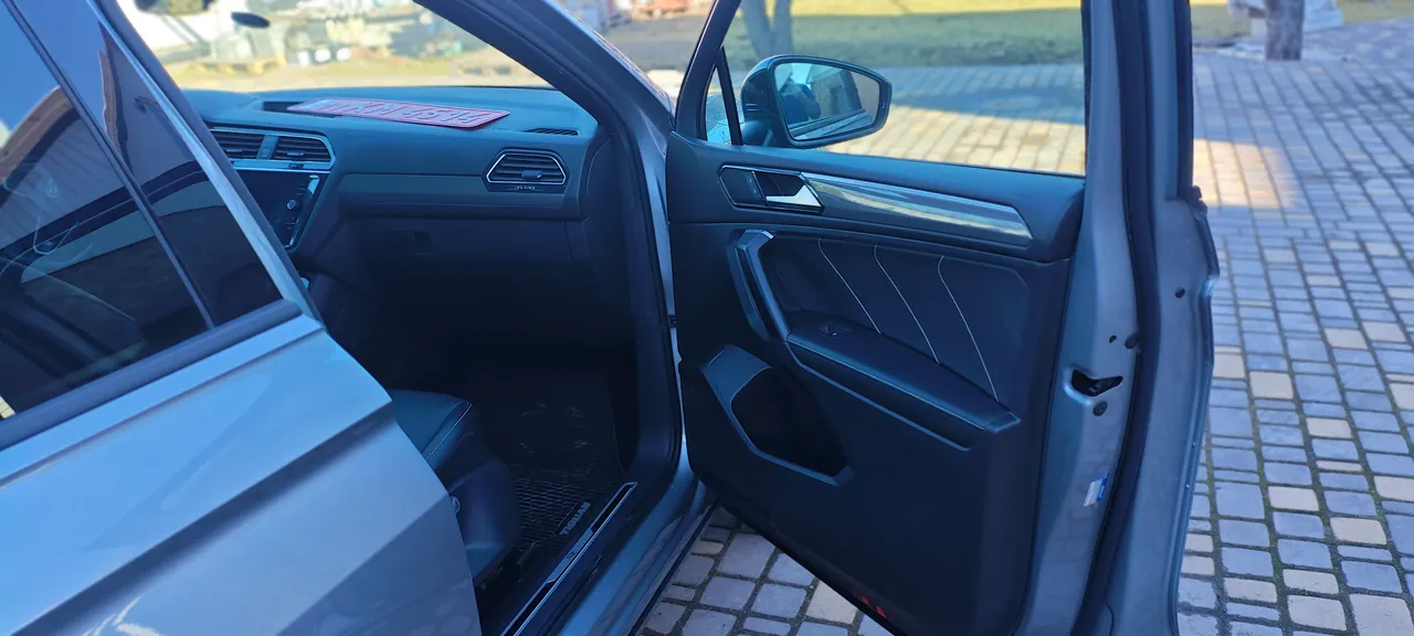 Volkswagen Tiguan - фото 27