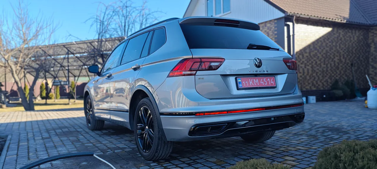 Volkswagen Tiguan - фото 9