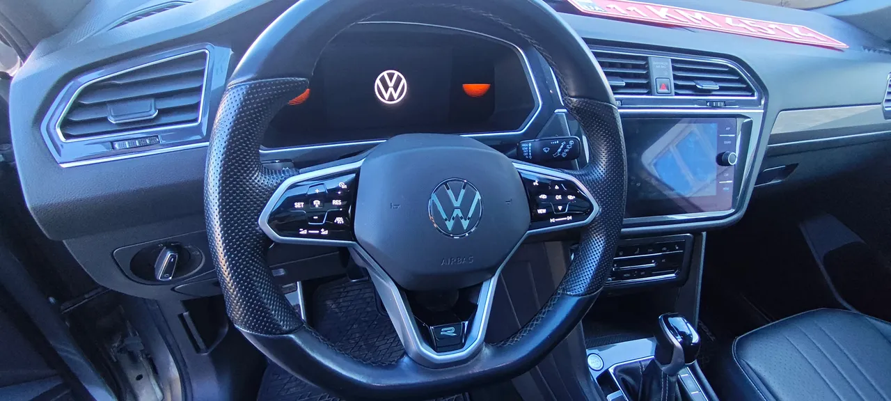 Volkswagen Tiguan - фото 39