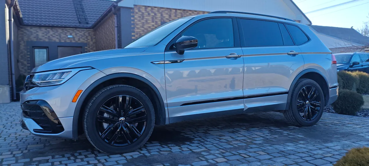 Volkswagen Tiguan - фото 15