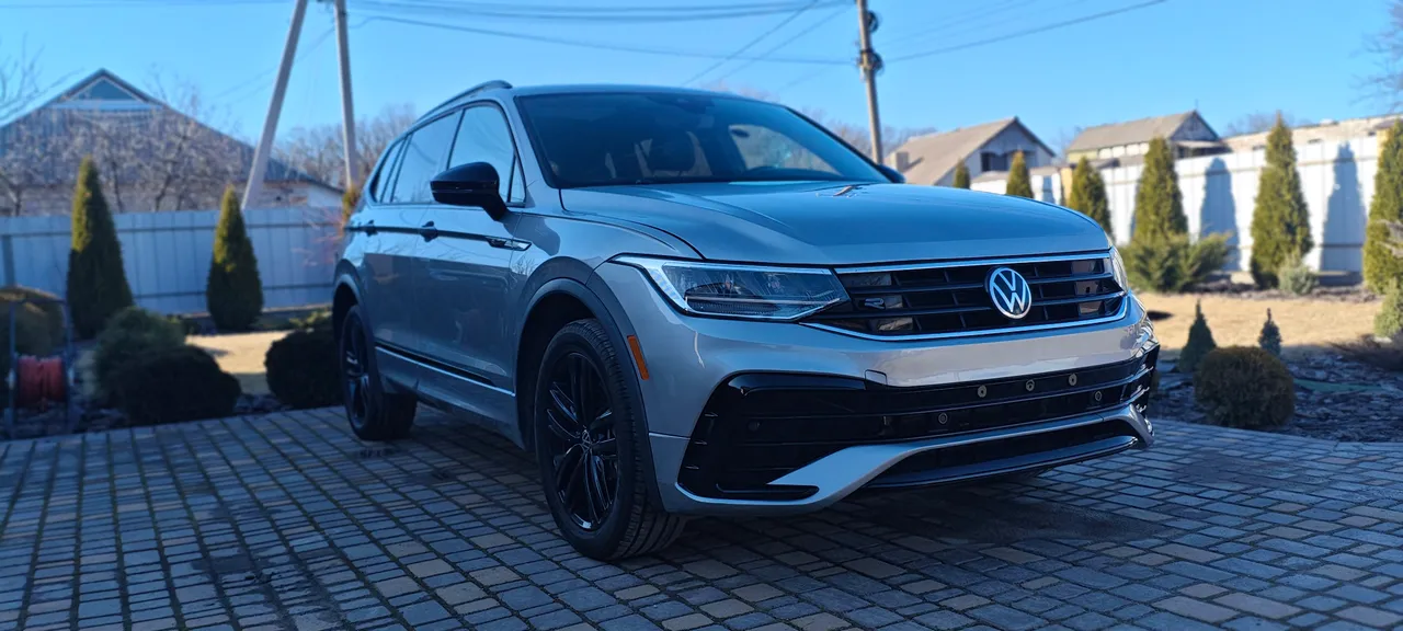 Volkswagen Tiguan - фото 3