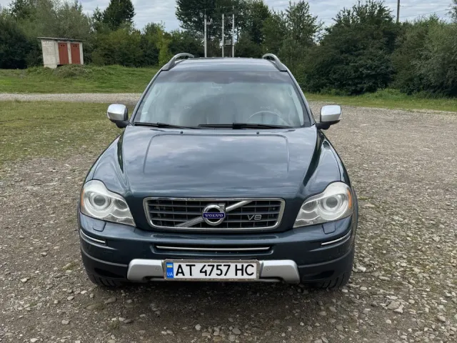 Volvo XC90 - фото 1