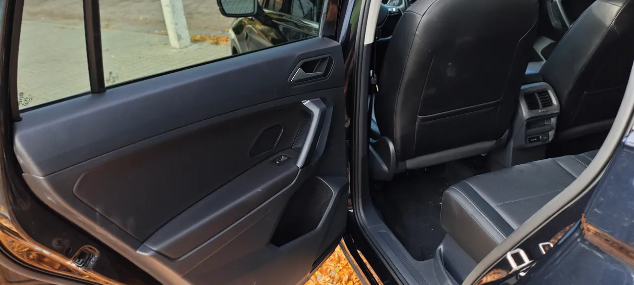 Volkswagen Tiguan - фото 34