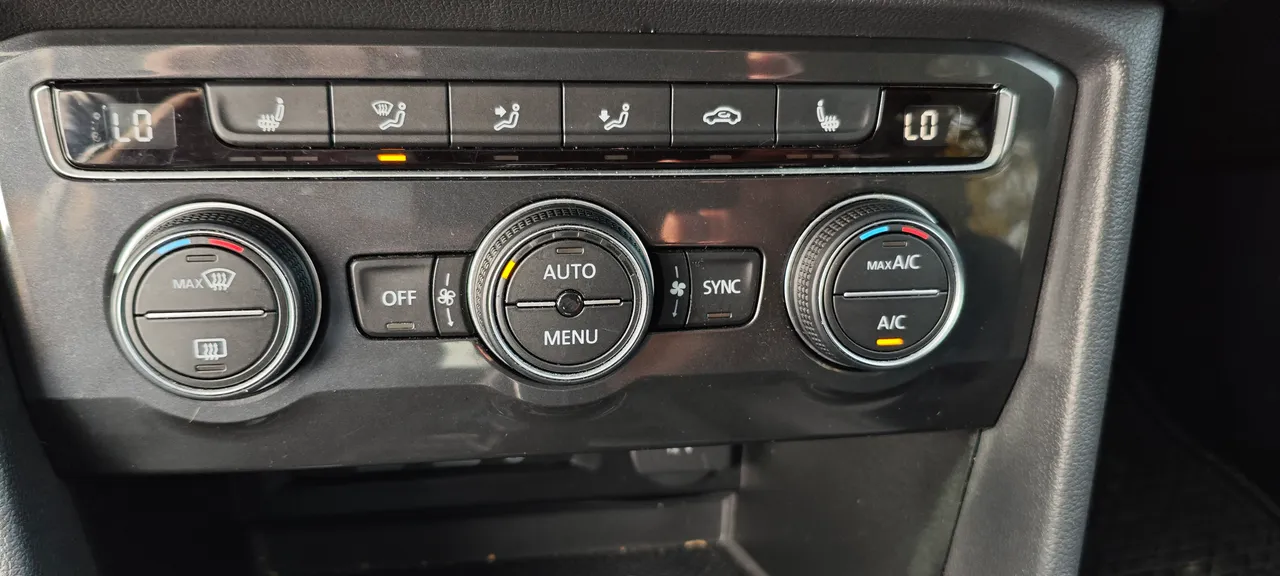 Volkswagen Tiguan - фото 42