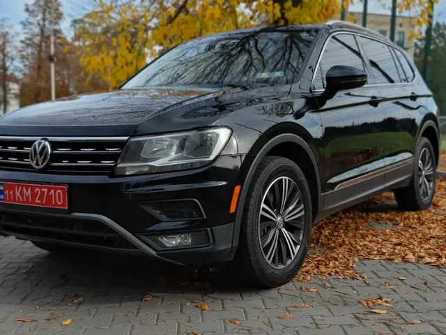 Volkswagen Tiguan - фото 1