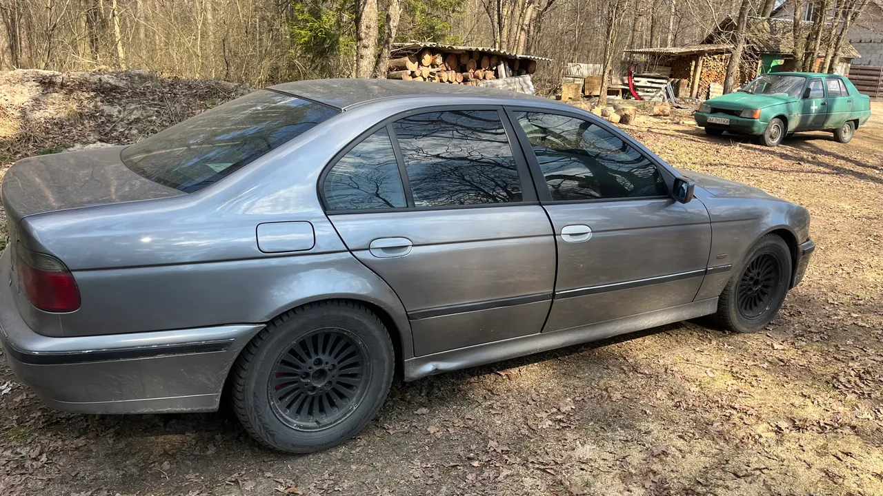 BMW 5 серії - фото 4
