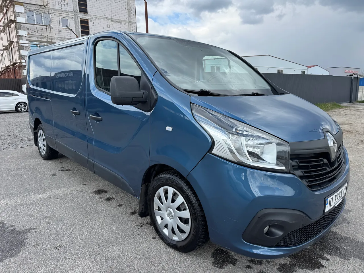 Renault Trafic - фото 3