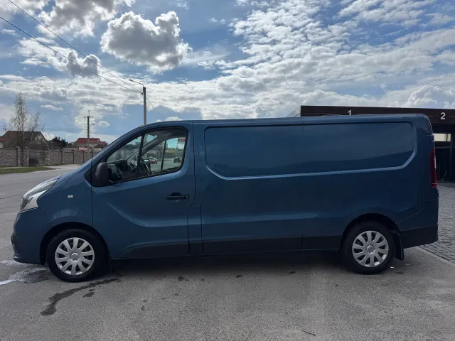 Renault Trafic - фото 5