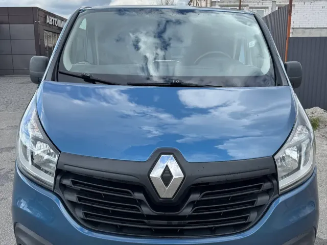 Renault Trafic - фото 4