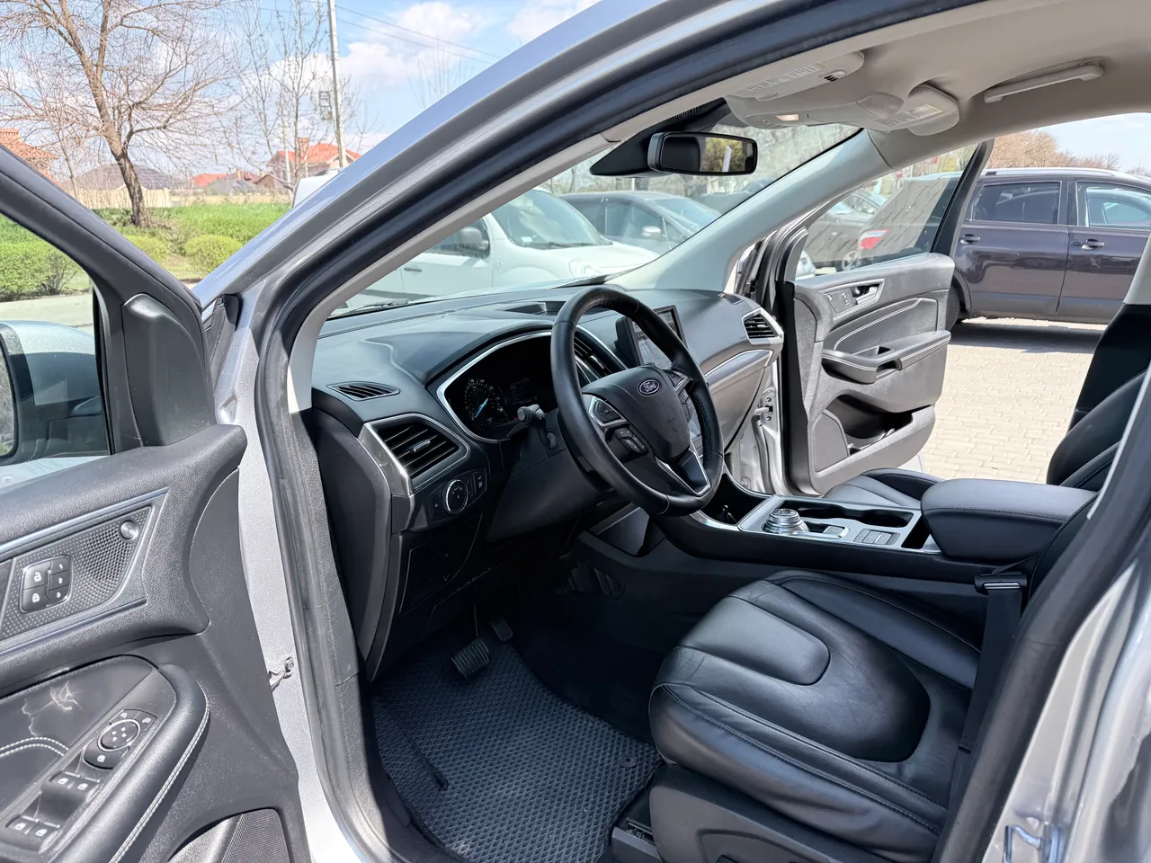 Ford Edge - фото 24