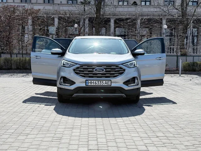 Ford Edge - фото 1