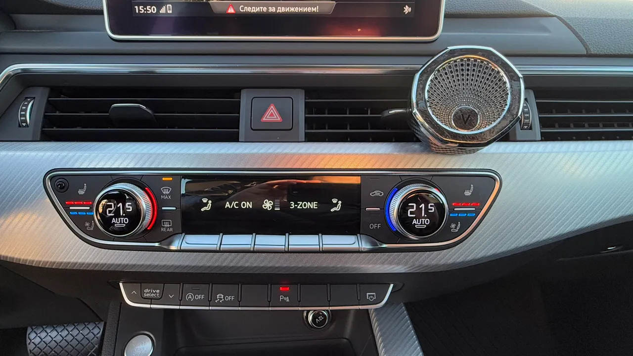 Audi A4 - фото 14