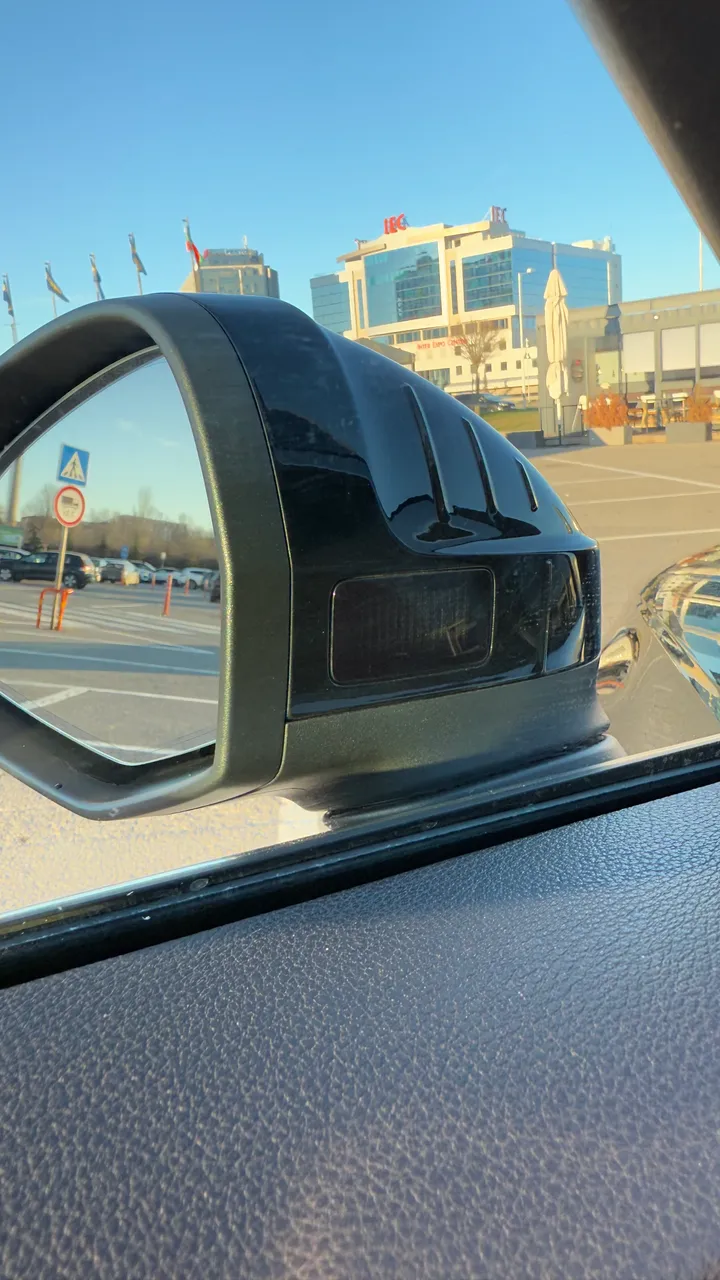 Audi A4 - фото 20