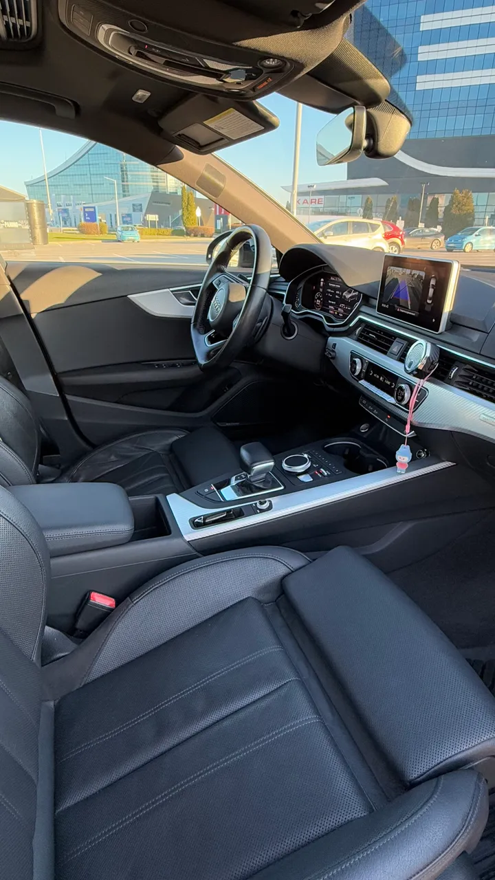 Audi A4 - фото 12