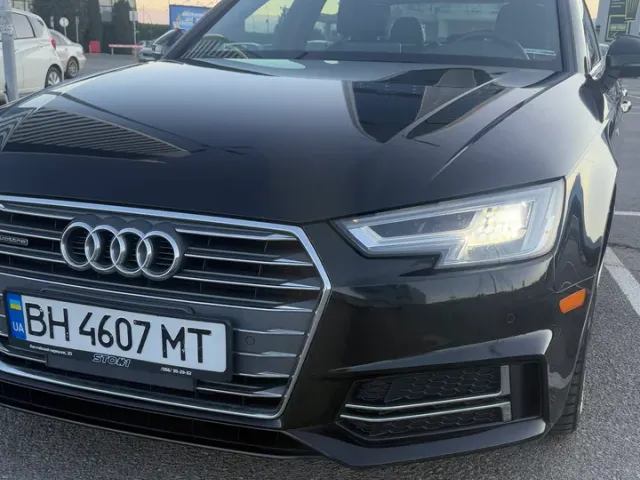 Audi A4 - фото 4
