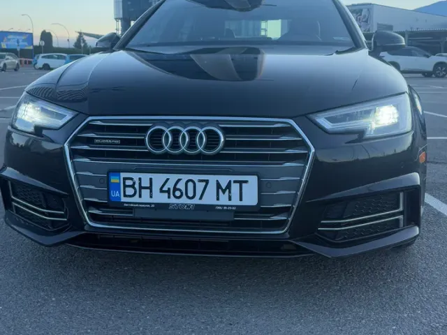 Audi A4 - фото 3