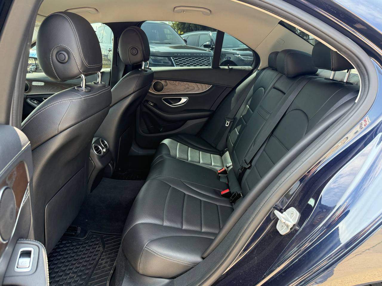 Mercedes-Benz C-Класс - фото 12