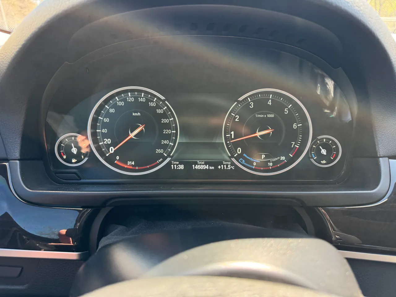 BMW 5 серії - фото 11