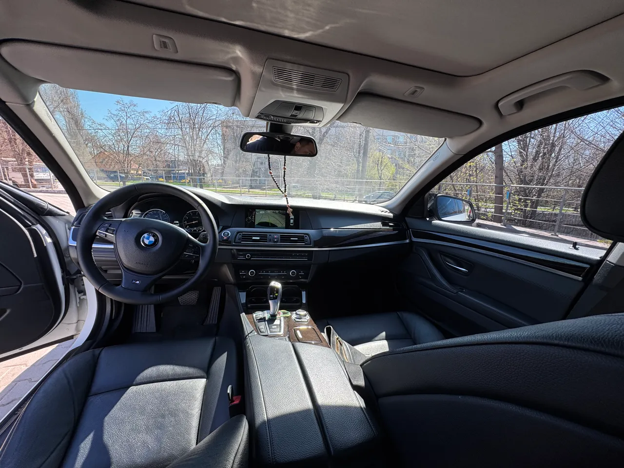 BMW 5 серії - фото 9