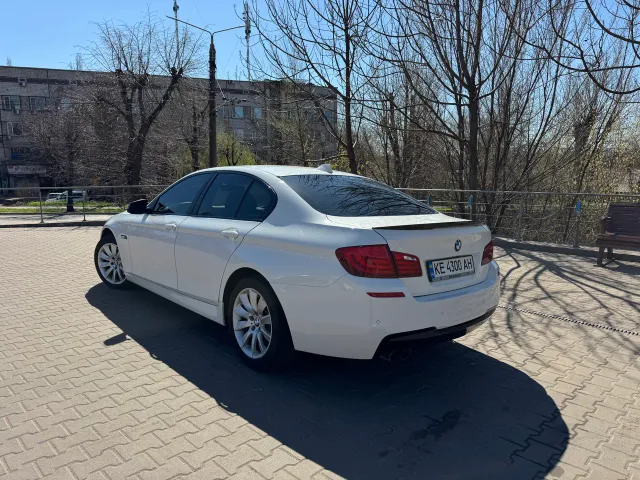 BMW 5 серії - фото 3