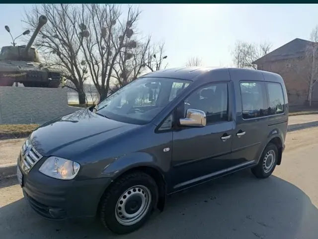Volkswagen Caddy - фото 2