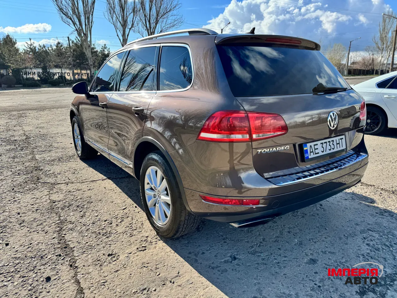 Volkswagen Touareg - фото 5