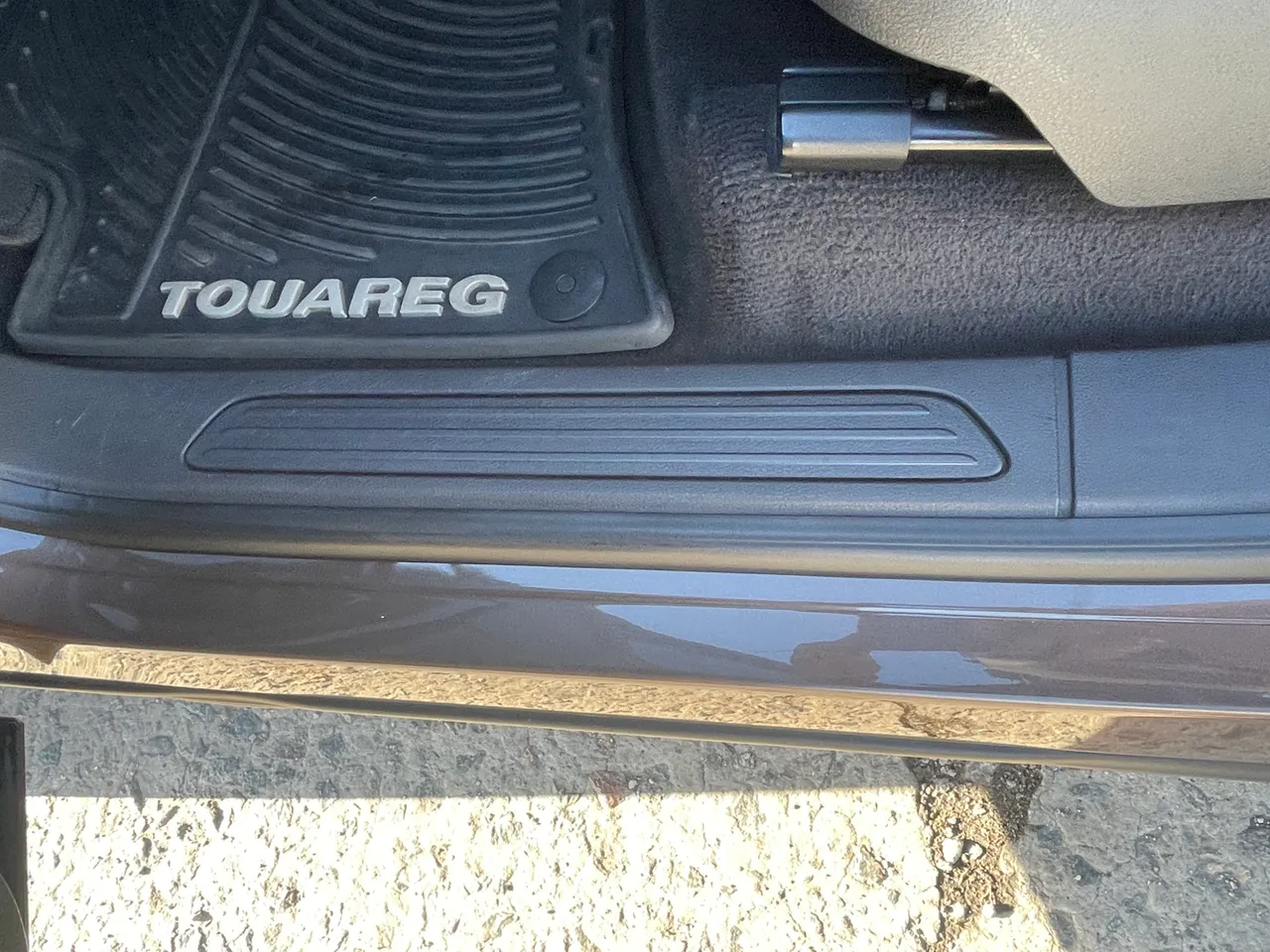 Volkswagen Touareg - фото 11