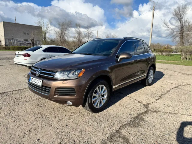 Volkswagen Touareg - фото 3