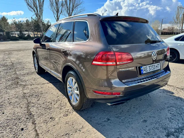 Volkswagen Touareg - фото 5
