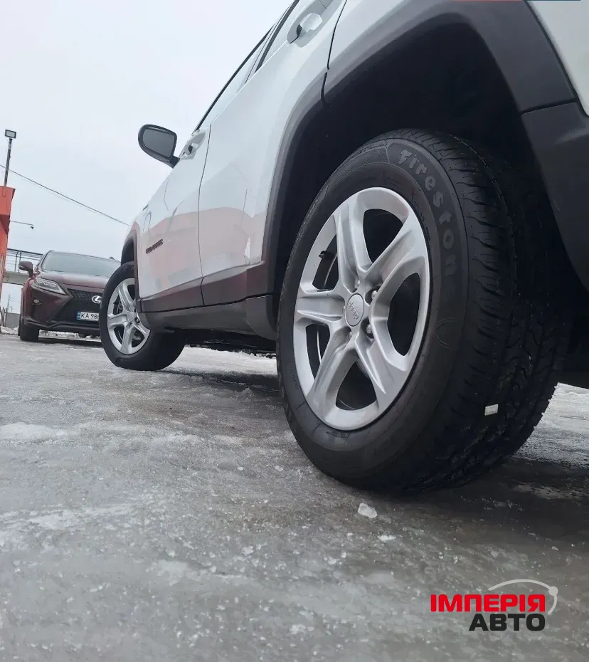 Jeep Compass - фото 4