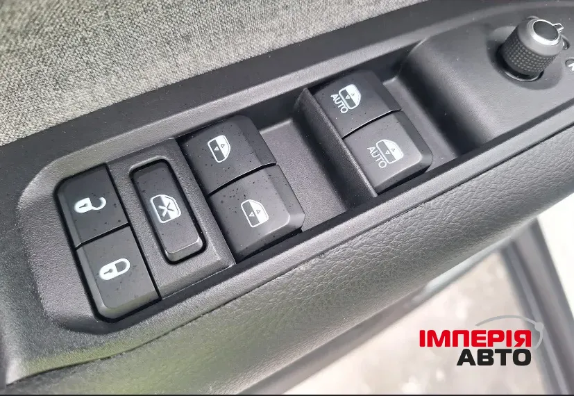 Jeep Compass - фото 13